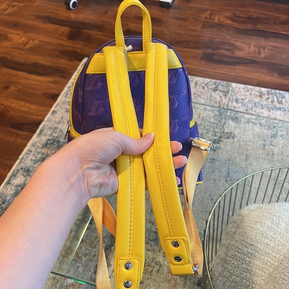 NBA Lakers Loungefly Backpack - Picture 3 of 5